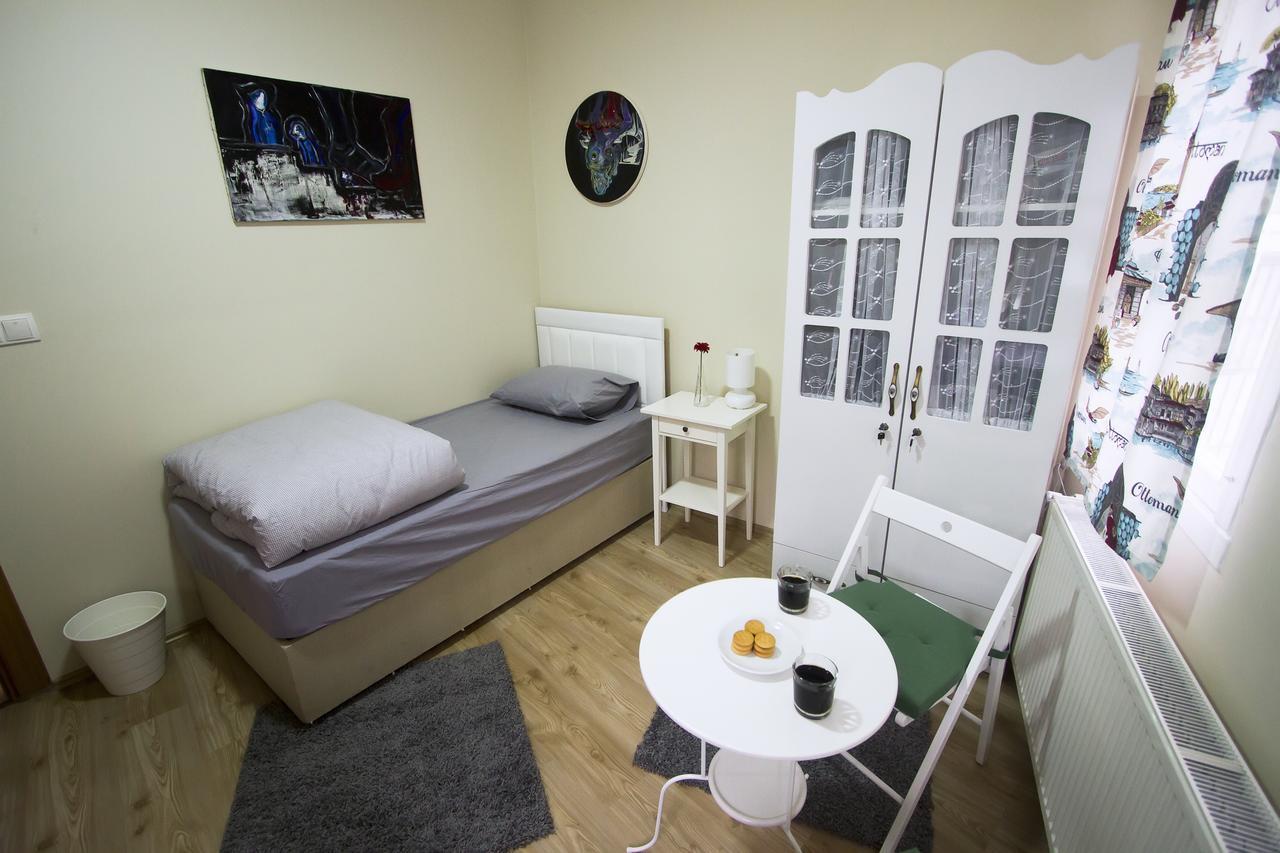 Istanbul Erasmus House Hotel Esterno foto